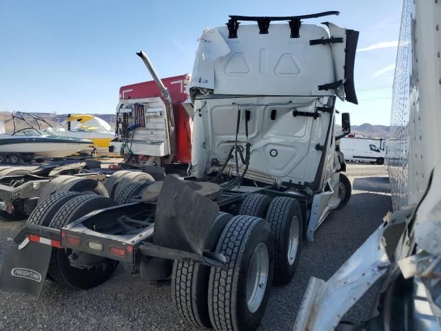 2022 Freightliner Cascadia 126