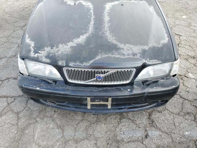 2002 Volvo C70