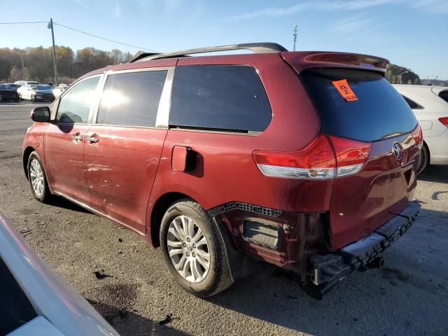 2011 Toyota Sienna XLE