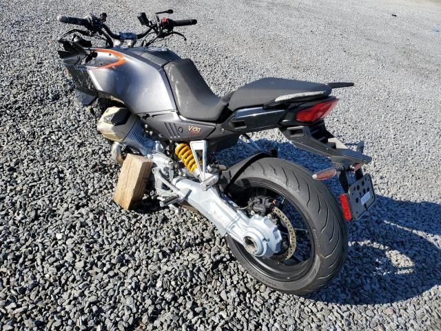 2023 Moto Guzzi V100 Mandello S