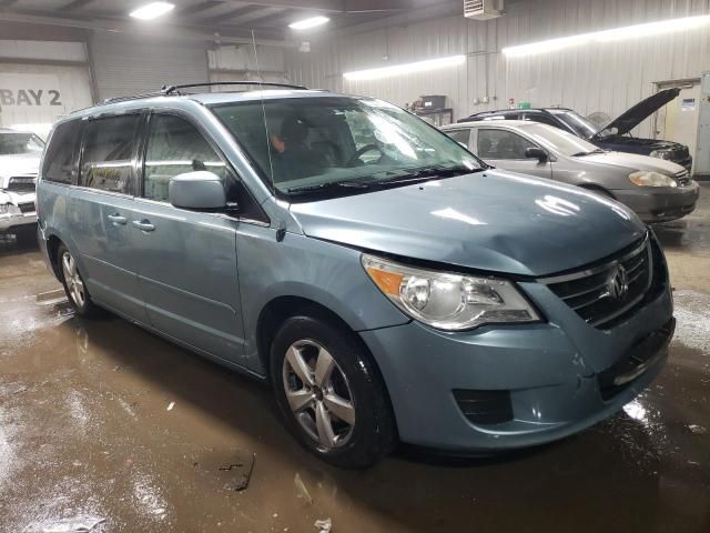 2009 Volkswagen Routan SE