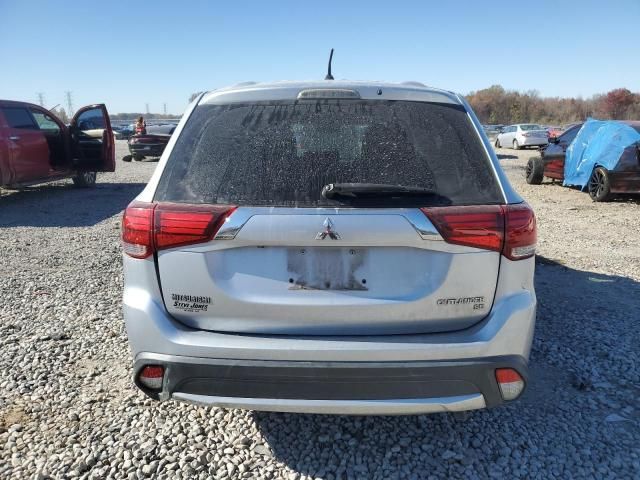 2016 Mitsubishi Outlander SE