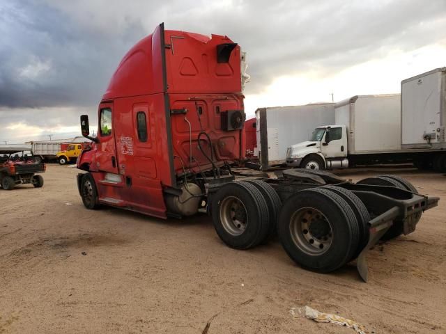 2019 Freightliner Cascadia 126