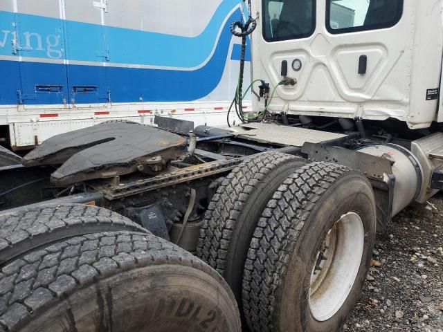 2022 Freightliner Cascadia 126