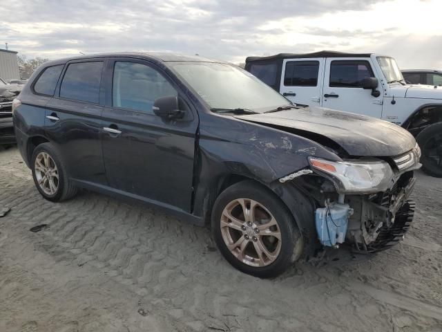 2014 Mitsubishi Outlander SE