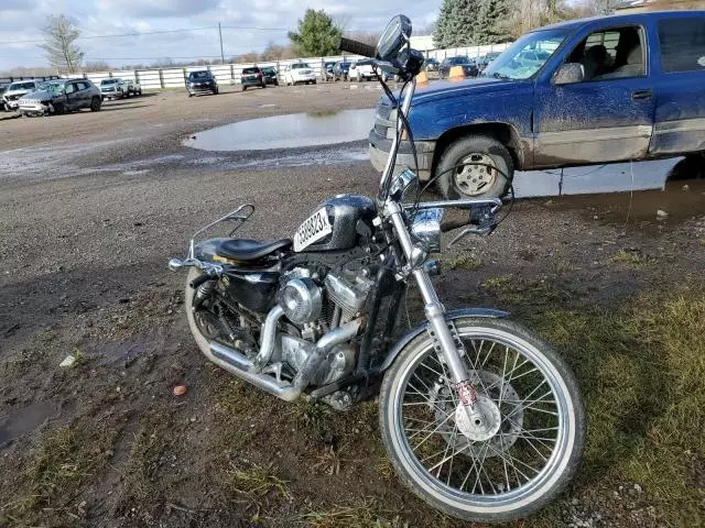 2014 Harley-Davidson XL1200 V