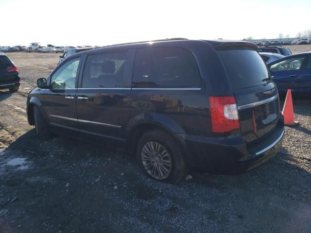 2016 Chrysler Town & Country Touring L