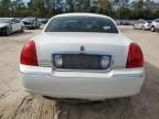 2006 Lincoln Town Car Signature