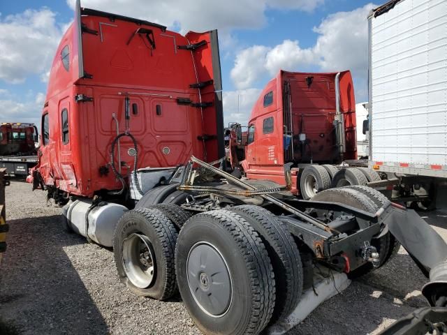 2018 Freightliner Cascadia 126