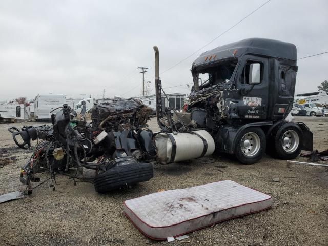 2015 Freightliner Cascadia 125