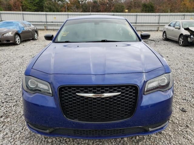 2020 Chrysler 300 Touring