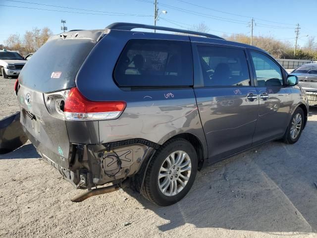 2011 Toyota Sienna XLE