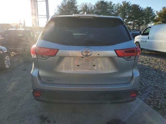 2018 Toyota Highlander SE