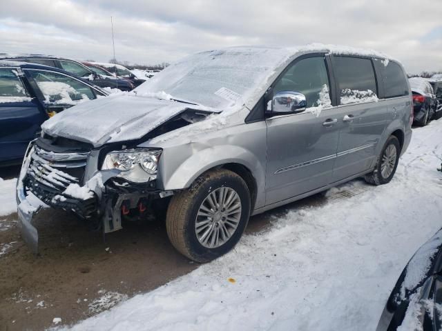 2015 Chrysler Town & Country Touring L