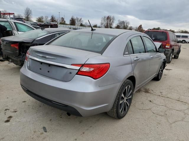 2013 Chrysler 200 Touring