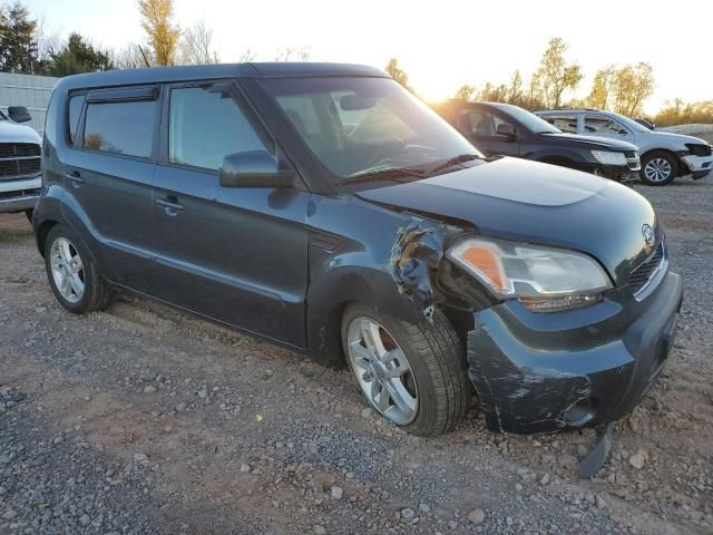 2011 KIA Soul +