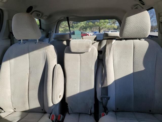 2011 Toyota Sienna LE