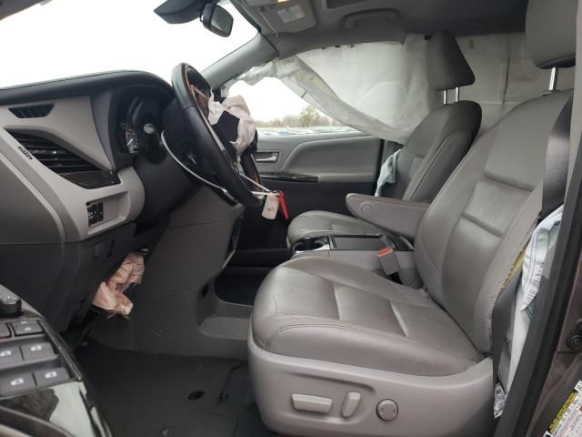 2019 Toyota Sienna XLE