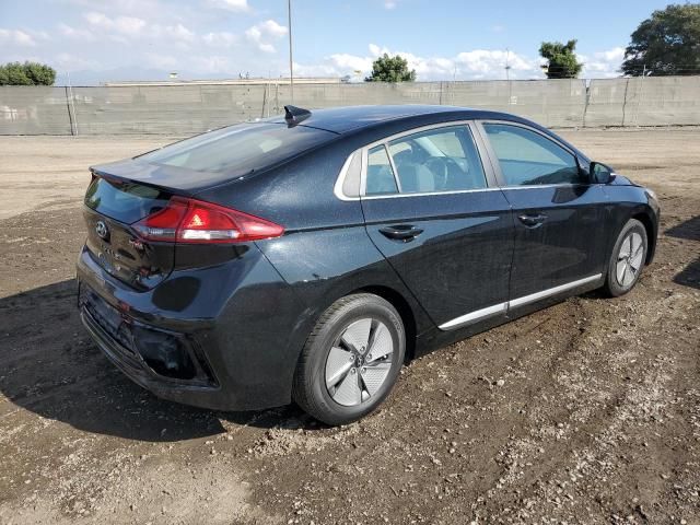 2021 Hyundai Ioniq SE