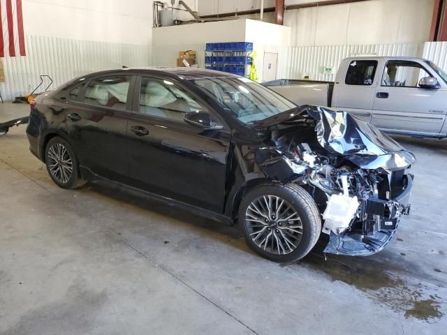 2023 KIA Forte GT Line