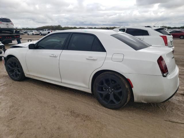 2022 Chrysler 300 Touring L