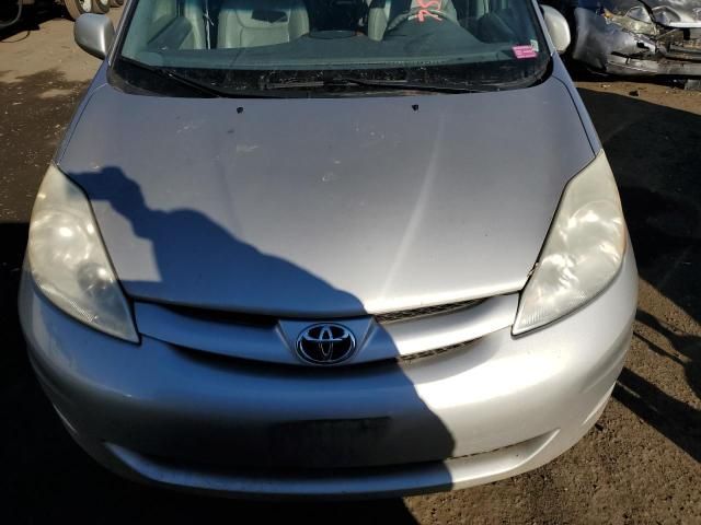 2008 Toyota Sienna XLE