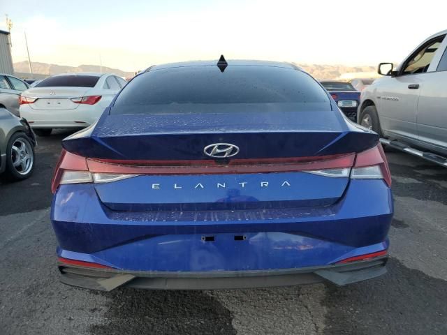 2021 Hyundai Elantra SE