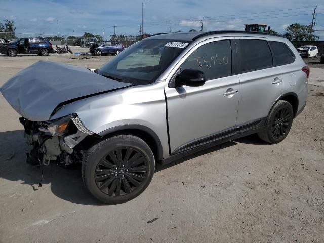 2020 Mitsubishi Outlander SE