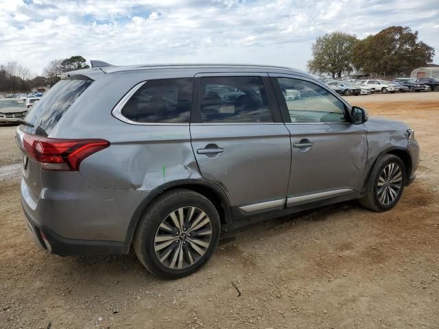 2020 Mitsubishi Outlander SE