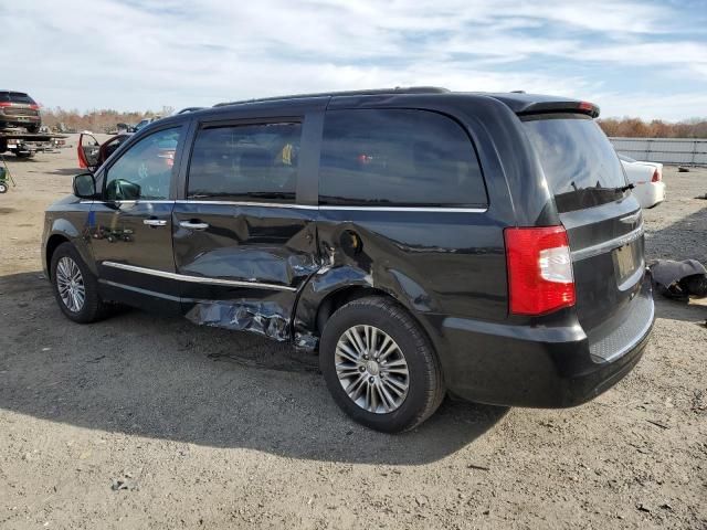 2013 Chrysler Town & Country Touring L