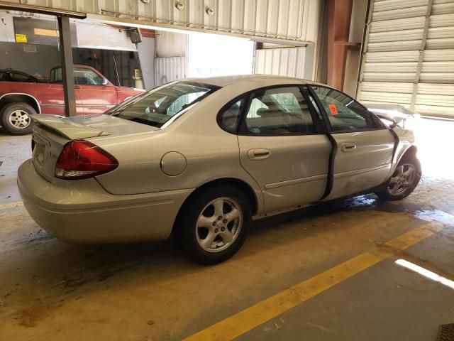 2004 Ford Taurus SE