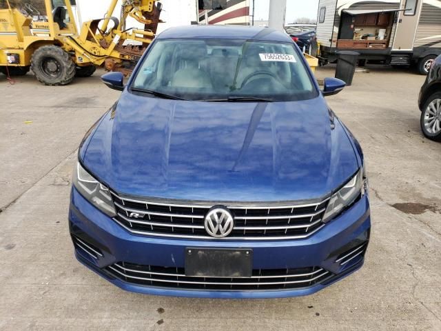 2017 Volkswagen Passat R-Line