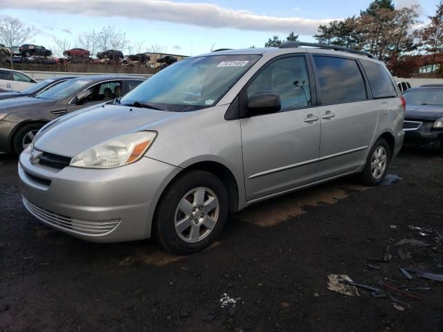 2004 Toyota Sienna CE