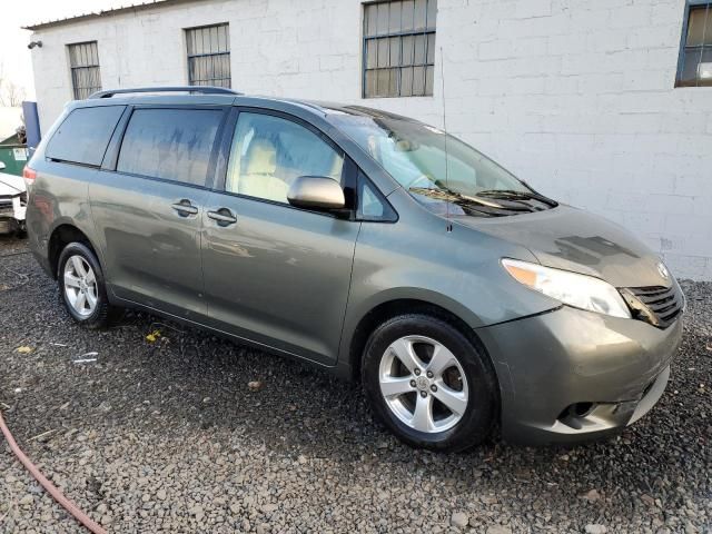 2011 Toyota Sienna LE