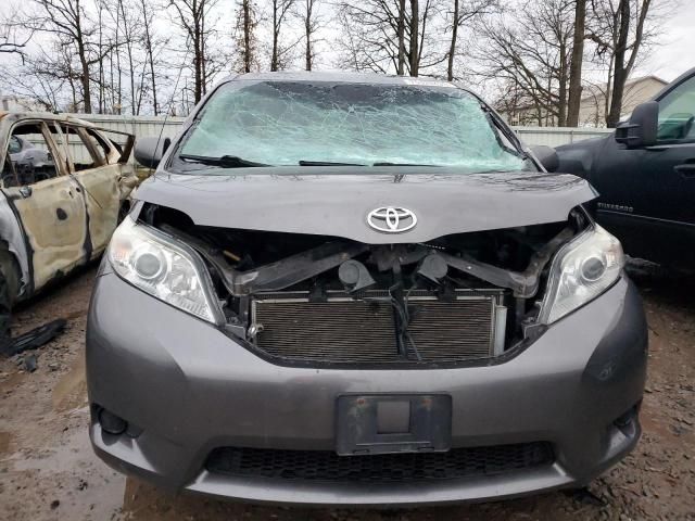 2012 Toyota Sienna LE