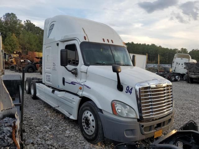 2013 Freightliner Cascadia 125