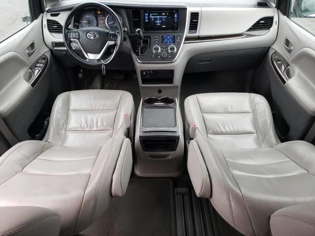 2015 Toyota Sienna XLE