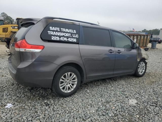 2012 Toyota Sienna XLE