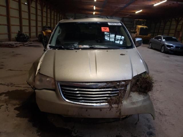 2011 Chrysler Town & Country Limited