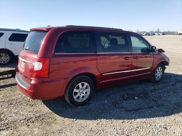 2013 Chrysler Town & Country Touring