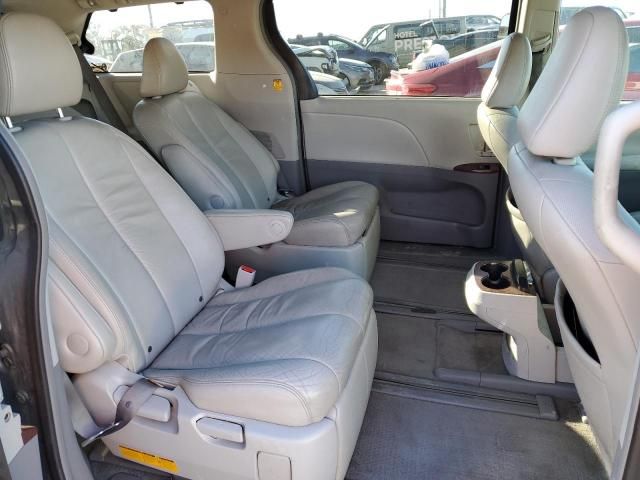 2011 Toyota Sienna XLE