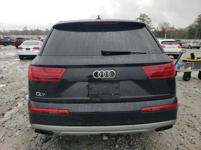 2019 Audi Q7 Prestige