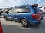 2005 Chrysler Town & Country Touring