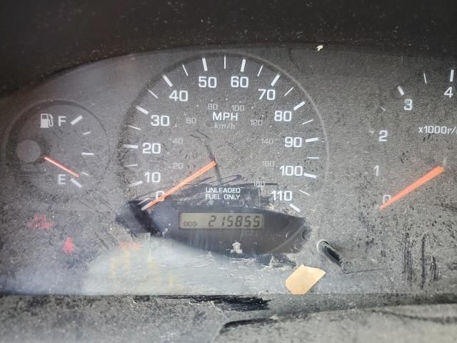 2000 Nissan Xterra XE