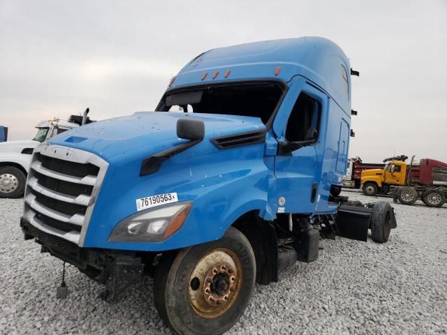 2021 Freightliner Cascadia 126