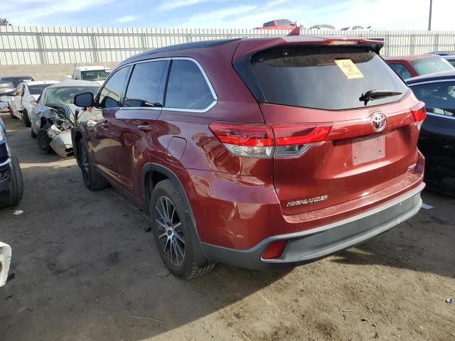 2017 Toyota Highlander SE