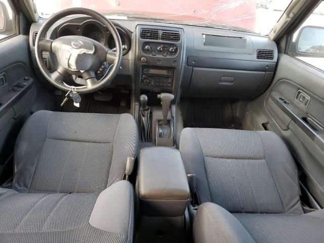 2002 Nissan Frontier Crew Cab XE