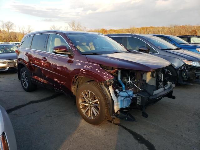 2018 Toyota Highlander SE