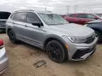 2022 Volkswagen Tiguan SE R-LINE Black