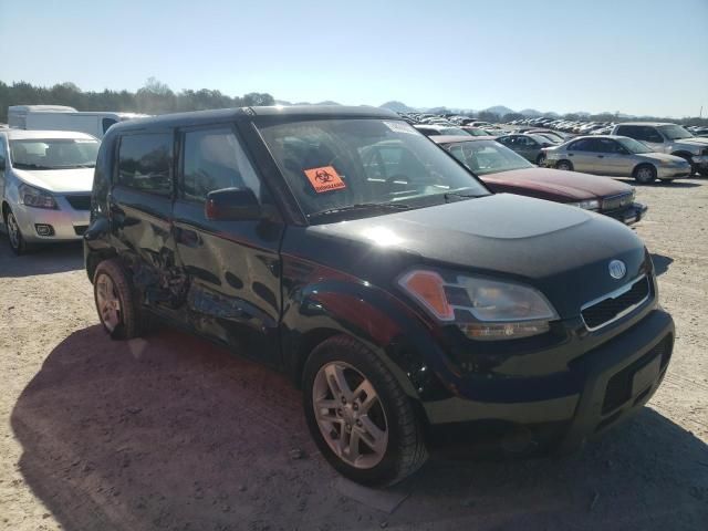 2010 KIA Soul +